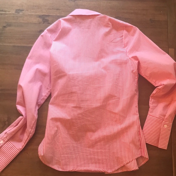 Asymmetrical tie blouse - Picture 3 of 3